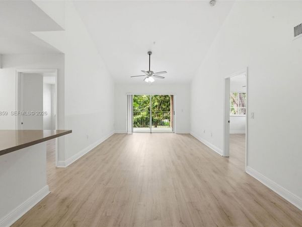 12124 Saint Andrews Pl , Unit 201, Miramar, FL 33025