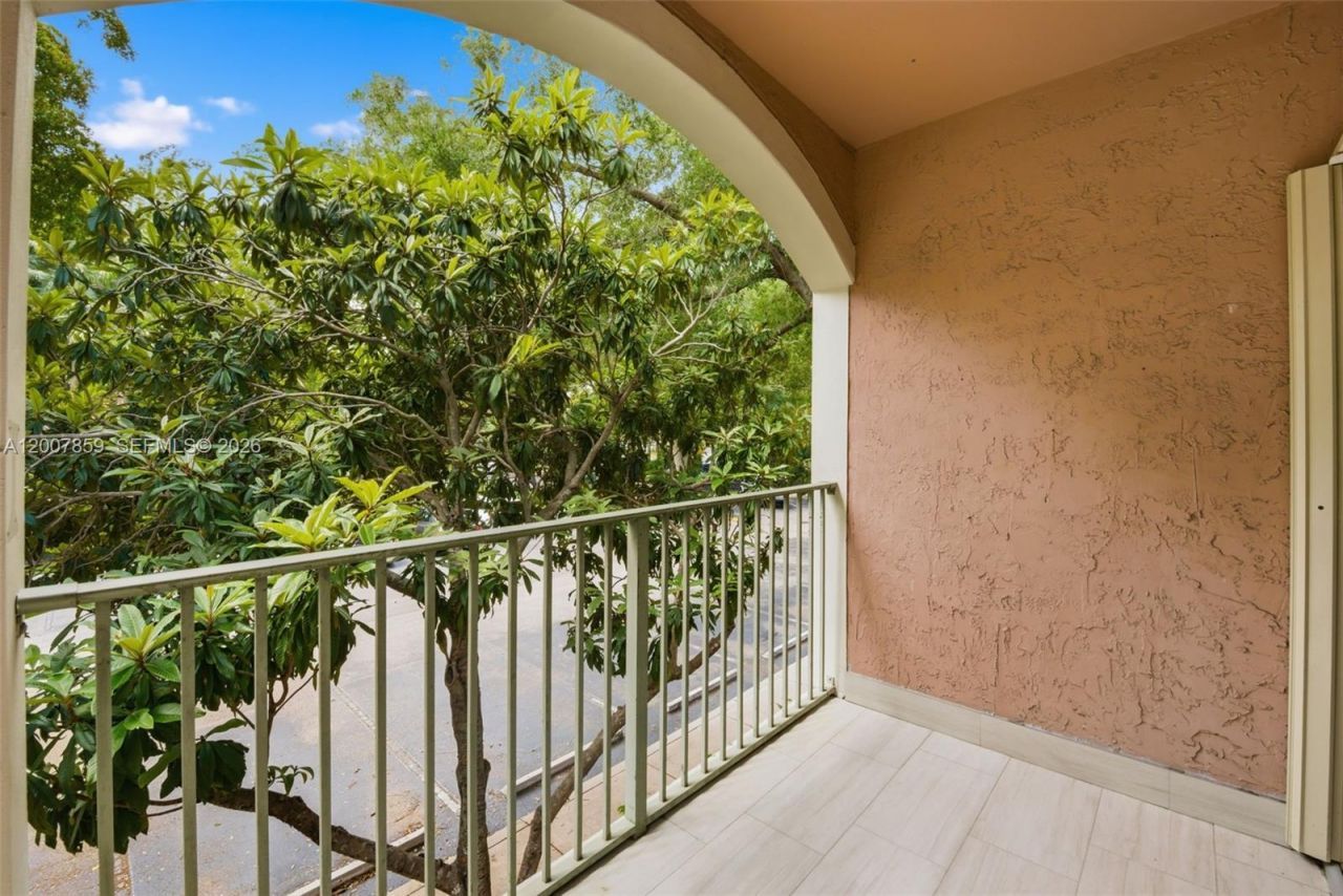 12124 Saint Andrews Pl , Unit 201, Miramar, FL 33025 Photo