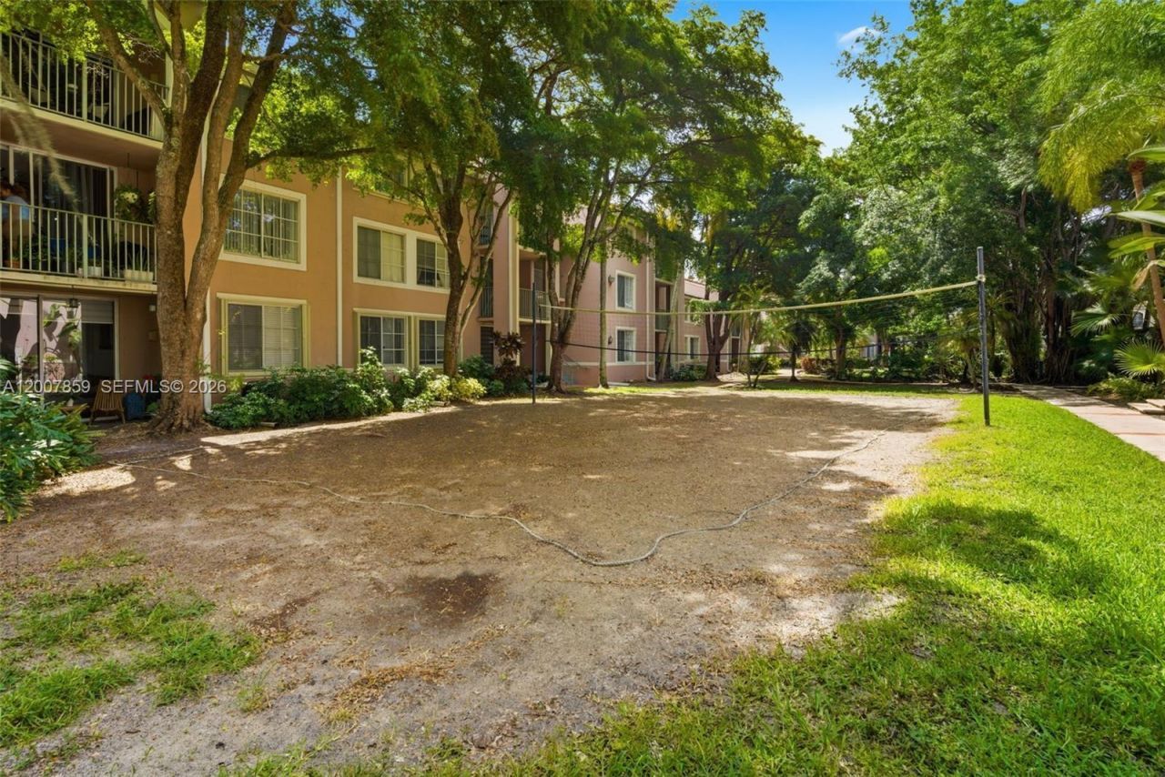 12124 Saint Andrews Pl , Unit 201, Miramar, FL 33025 Photo