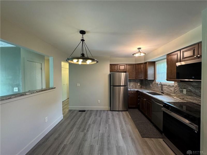 1250 Robbins Run Court, Centerville, OH 45458 Photo 4