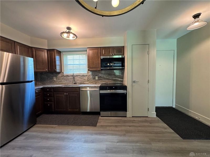 1250 Robbins Run Court, Centerville, OH 45458 Photo 5