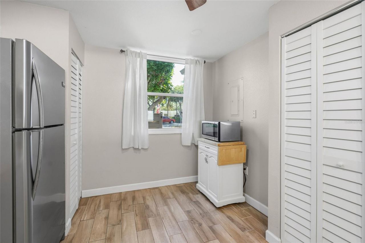 226 Sherwood Drive , Unit 226, Bradenton, FL 34210 Photo
