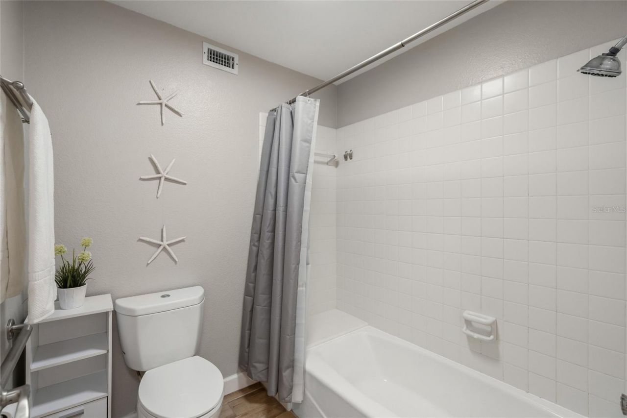 226 Sherwood Drive , Unit 226, Bradenton, FL 34210 Photo