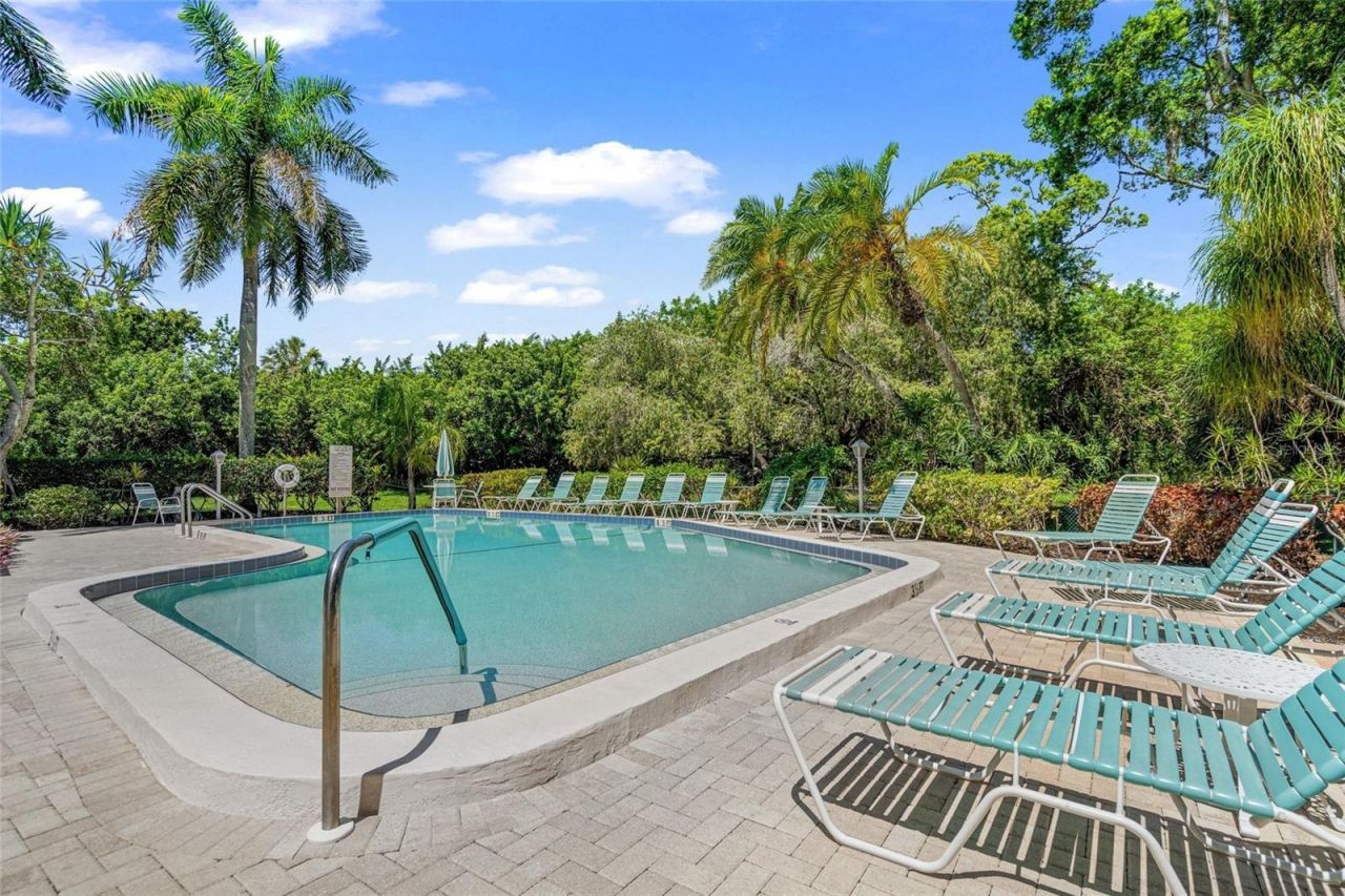 226 Sherwood Drive , Unit 226, Bradenton, FL 34210 Photo