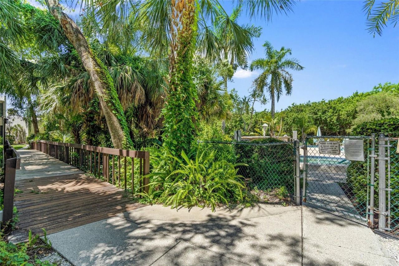 226 Sherwood Drive , Unit 226, Bradenton, FL 34210 Photo