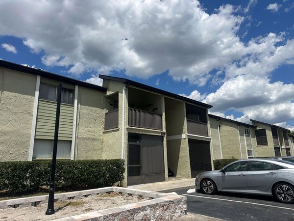 924 LAKE DESTINY ROAD , Unit D, ALTAMONTE SPRINGS, FL 32714