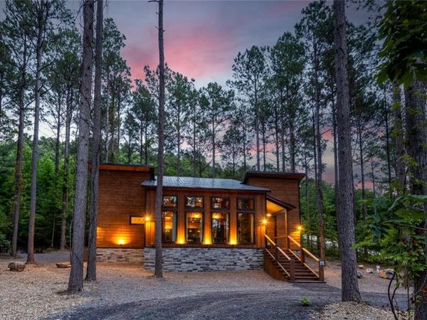 211 Western Pine Trail, Broken Bow, OK 74728