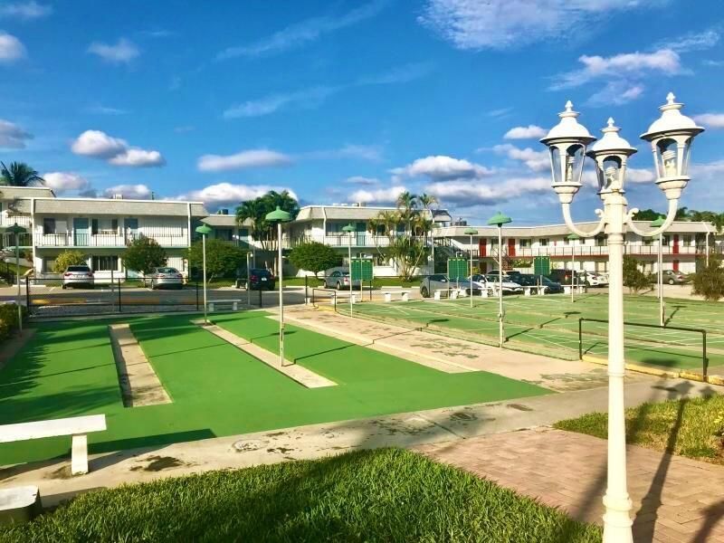 2880 Lake Osborne Drive, Unit 205, Lake Worth Beach, FL 33461 Photo