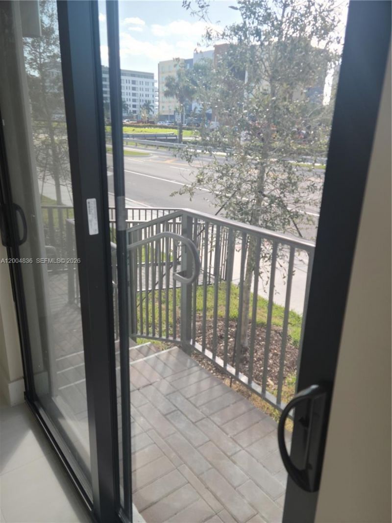 8167 NW 41st St , Unit E-109, Doral, FL 33166 Photo