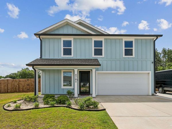 4701 Eagles Ridge Rd, Pace, FL 32571