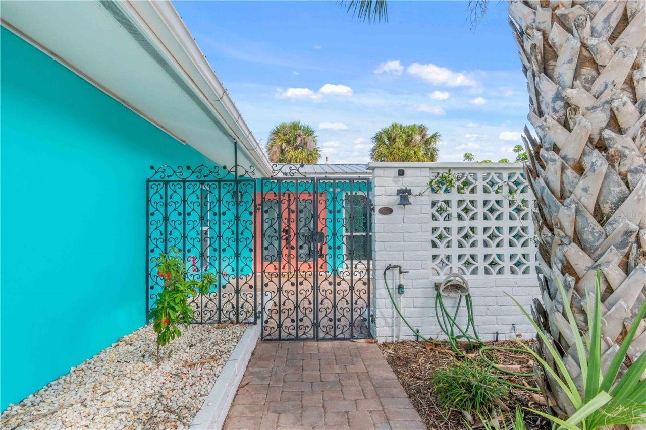 1960 W Marion Avenue , Punta Gorda, FL 33950 Photo