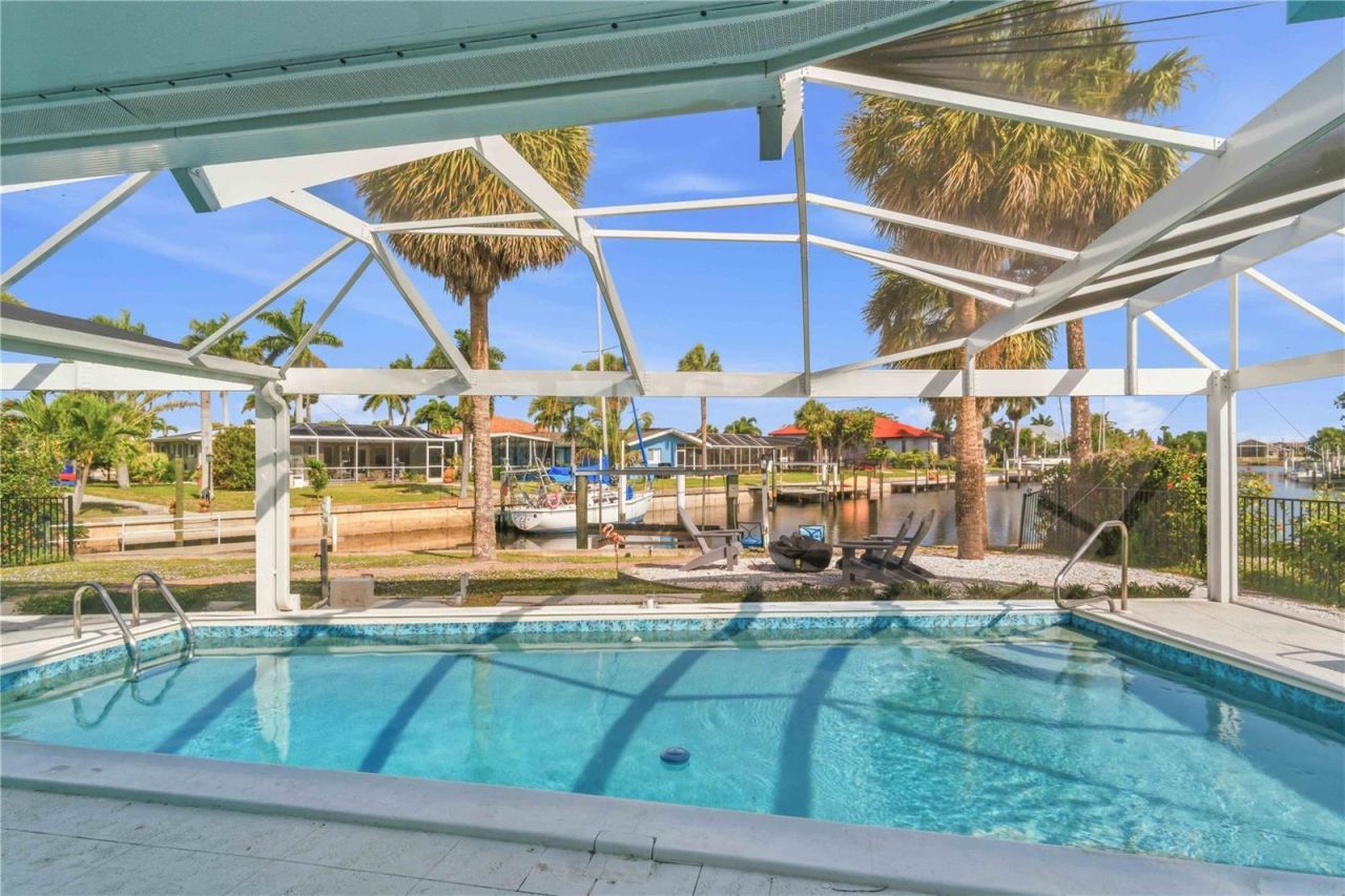 1960 W Marion Avenue , Punta Gorda, FL 33950 Photo