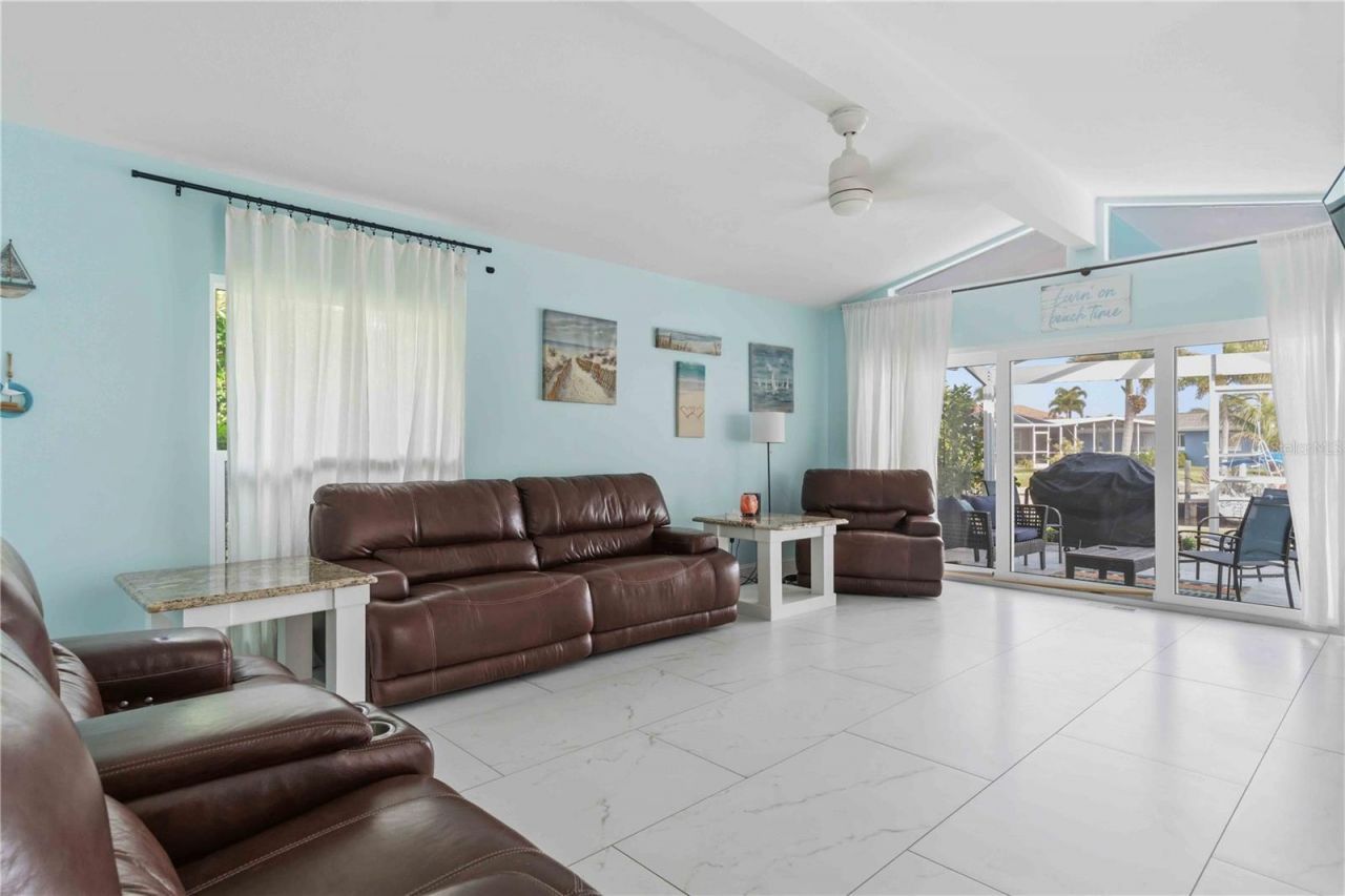 1960 W Marion Avenue , Punta Gorda, FL 33950 Photo