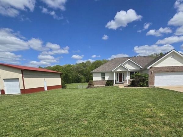 1036 Ridgewood Farms Road, Farmington, MO 63640