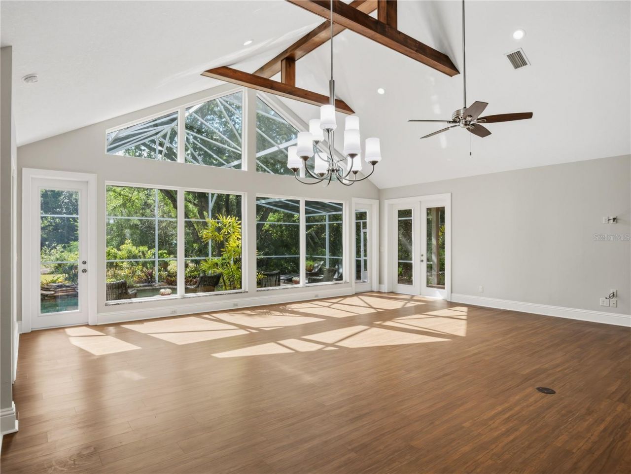 6043 Lake Erie Road, Groveland, FL 34736 Photo