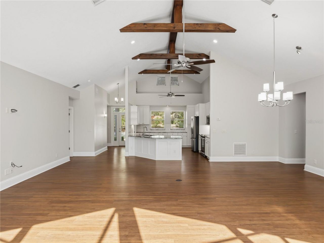 6043 Lake Erie Road, Groveland, FL 34736 Photo