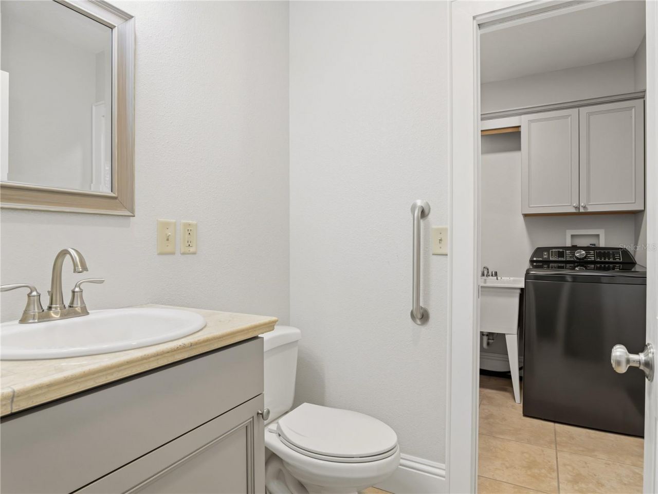 6043 Lake Erie Road, Groveland, FL 34736 Photo