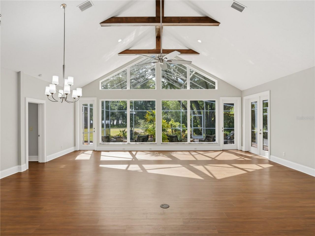 6043 Lake Erie Road, Groveland, FL 34736 Photo