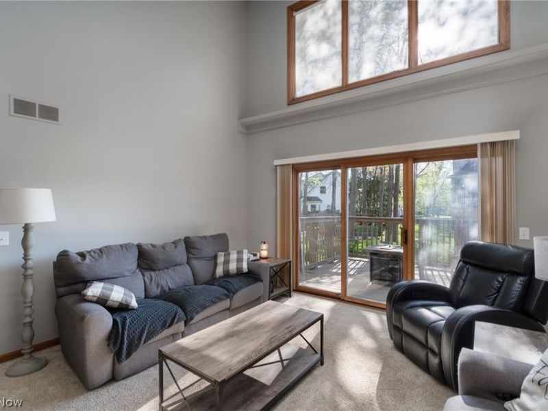 119 Ambleside Way, Amherst, OH 44001 Photo 5