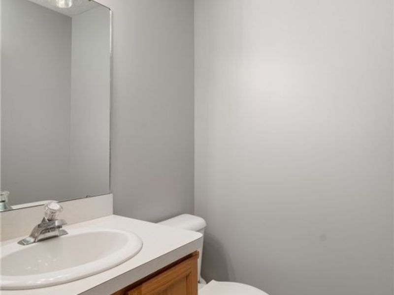 119 Ambleside Way, Amherst, OH 44001 Photo 8