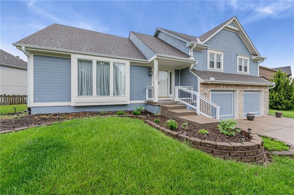 7408 N Sycamore Avenue, Kansas City, MO 64158 Main Photo