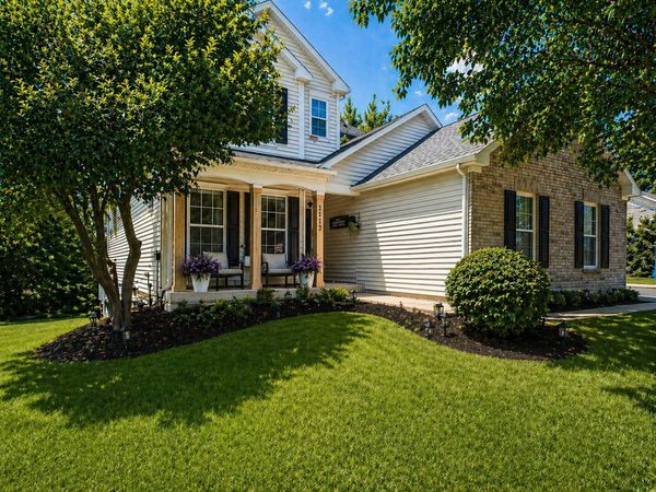 2113 Fairview Lane, Woodstock, IL 60098