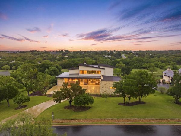 814 The Trails PKWY, Horseshoe Bay, TX 78657