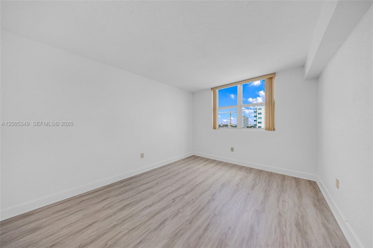 7501 E Treasure Dr, Unit 7M, North Bay Village, FL 33141 Photo