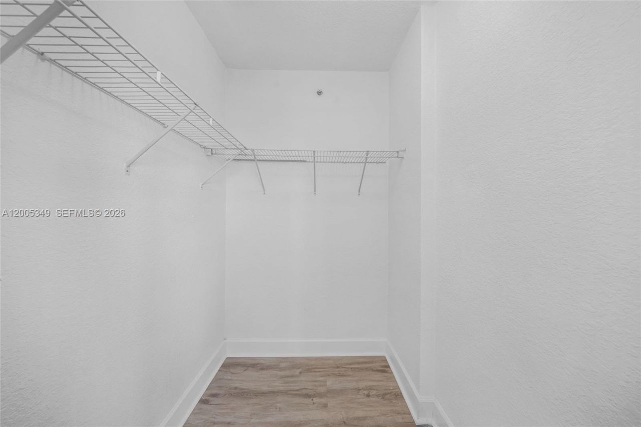 7501 E Treasure Dr, Unit 7M, North Bay Village, FL 33141 Photo