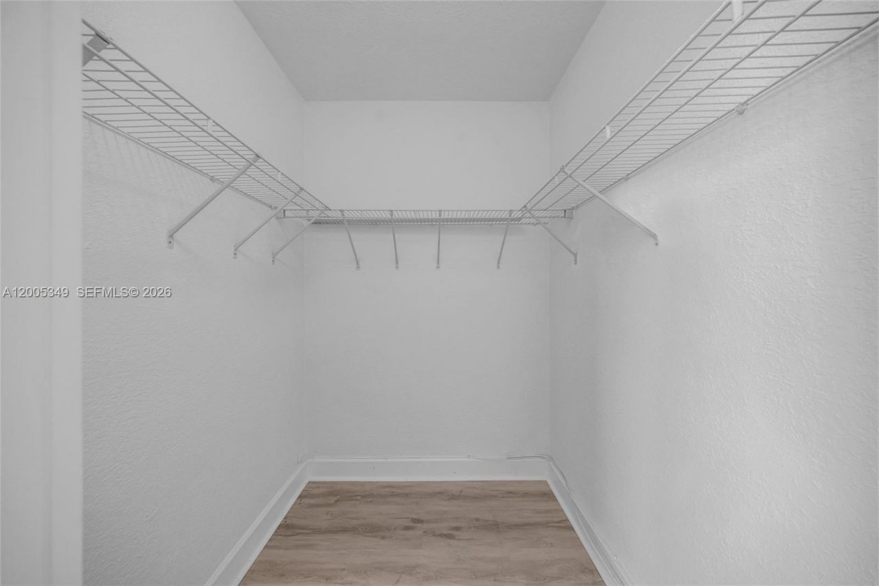 7501 E Treasure Dr, Unit 7M, North Bay Village, FL 33141 Photo