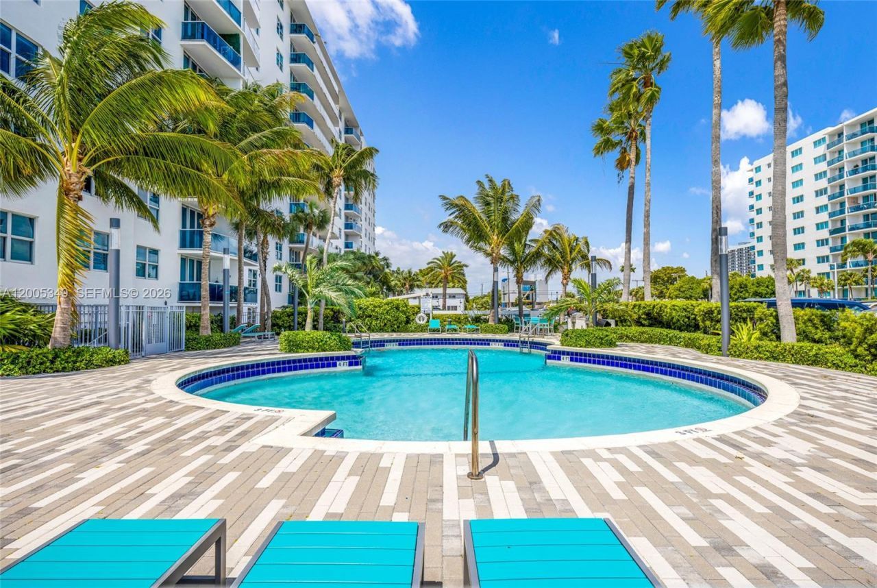 7501 E Treasure Dr, Unit 7M, North Bay Village, FL 33141 Photo