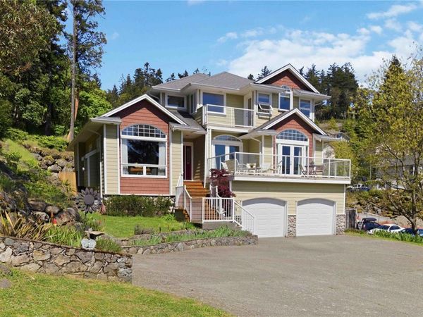3533 Sunheights Dr , Langford, BC V9C 4J8