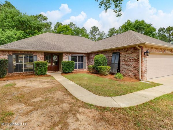 11610 Azalea Trace, Gulfport, MS 39503