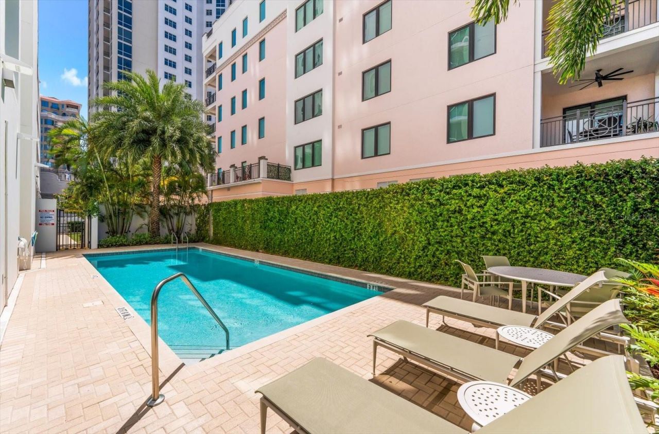 176 4th Avenue Ne, Unit 201, Saint Petersburg, FL 33701 Photo