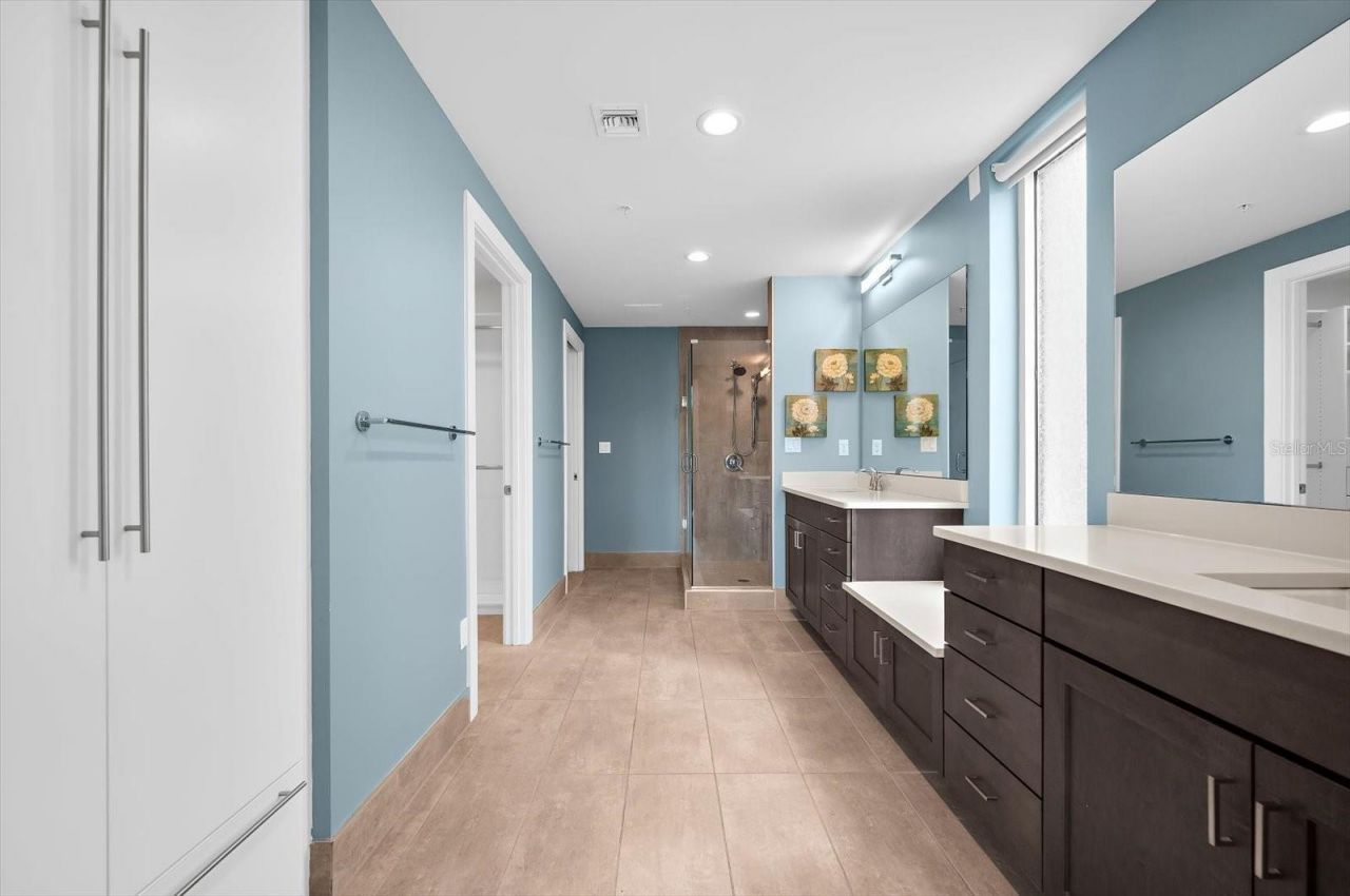 176 4th Avenue Ne, Unit 201, Saint Petersburg, FL 33701 Photo