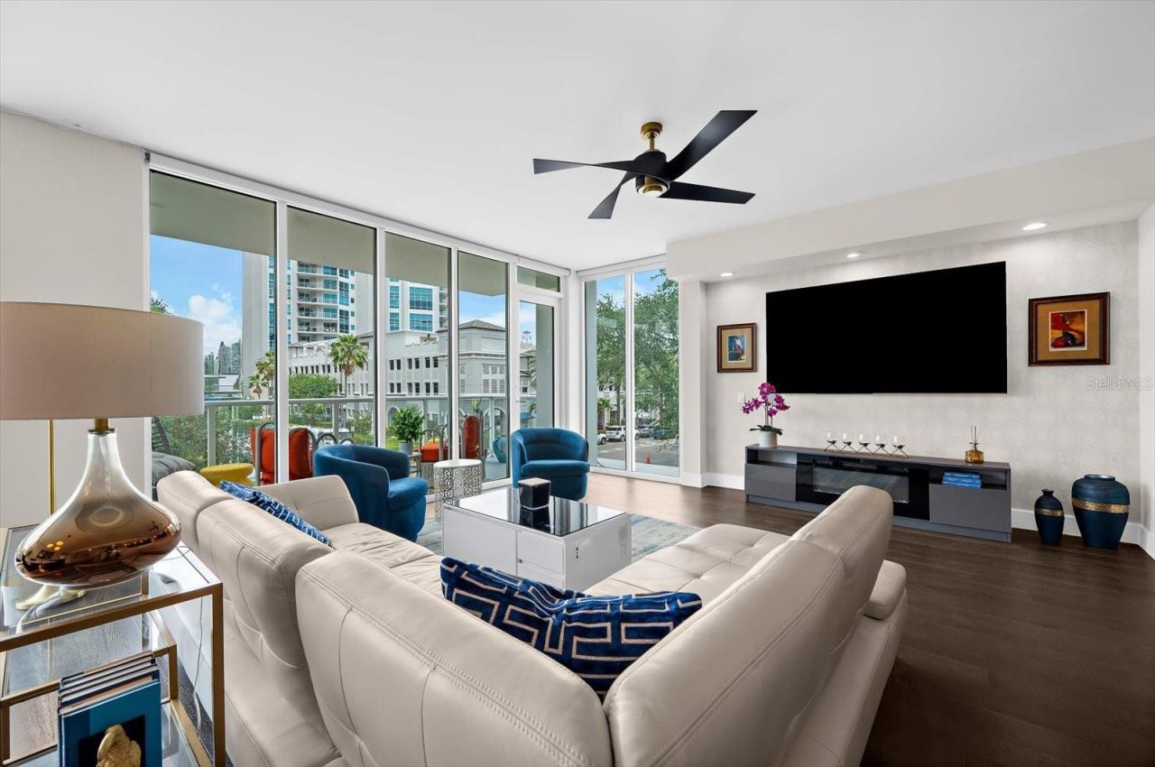 176 4th Avenue Ne, Unit 201, Saint Petersburg, FL 33701 Photo