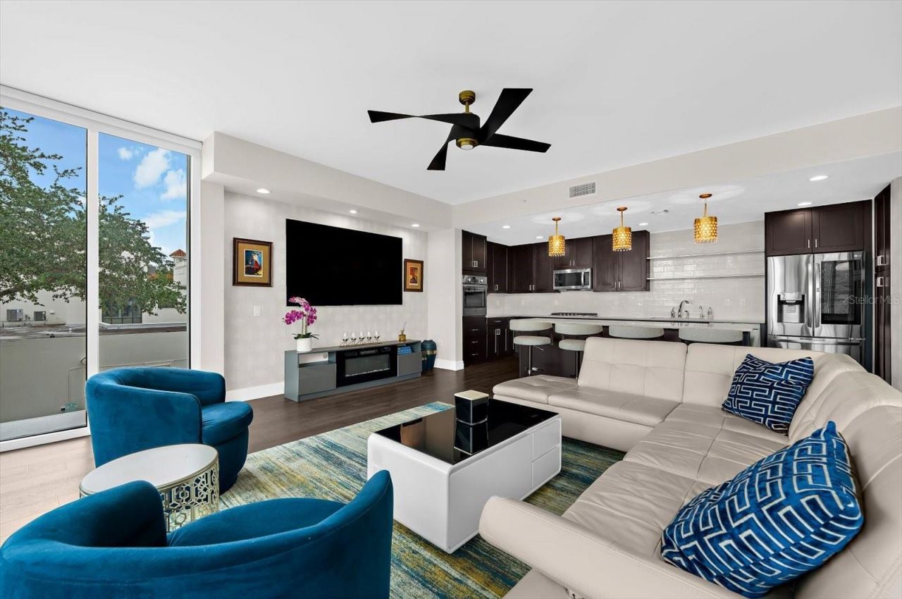 176 4th Avenue Ne, Unit 201, Saint Petersburg, FL 33701 Photo