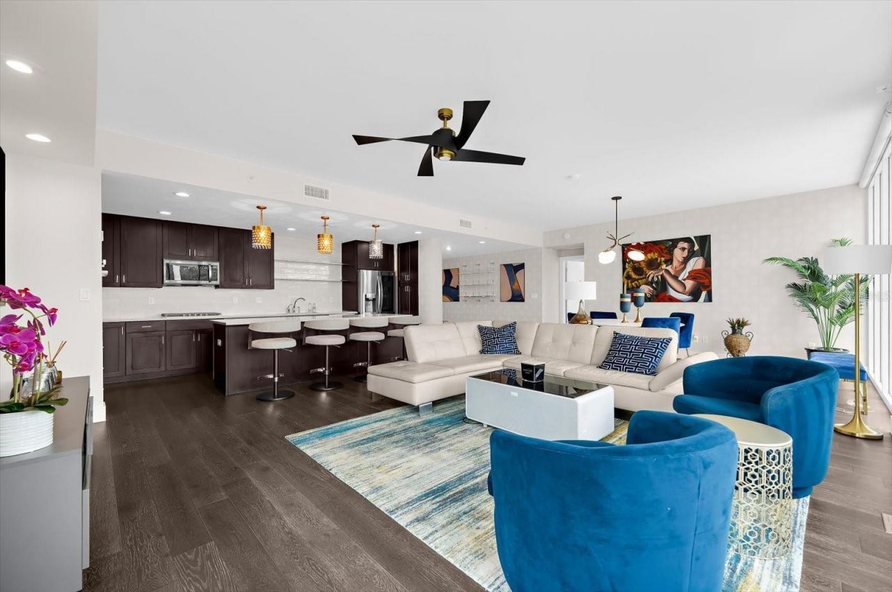 176 4th Avenue Ne, Unit 201, Saint Petersburg, FL 33701 Photo