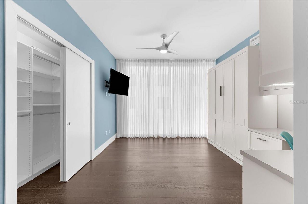176 4th Avenue Ne, Unit 201, Saint Petersburg, FL 33701 Photo