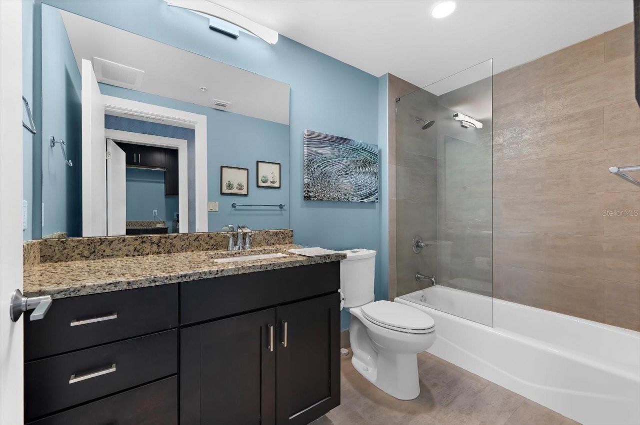 176 4th Avenue Ne, Unit 201, Saint Petersburg, FL 33701 Photo