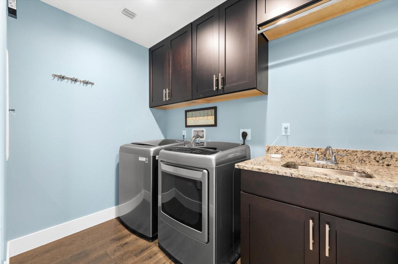 176 4th Avenue Ne, Unit 201, Saint Petersburg, FL 33701 Photo