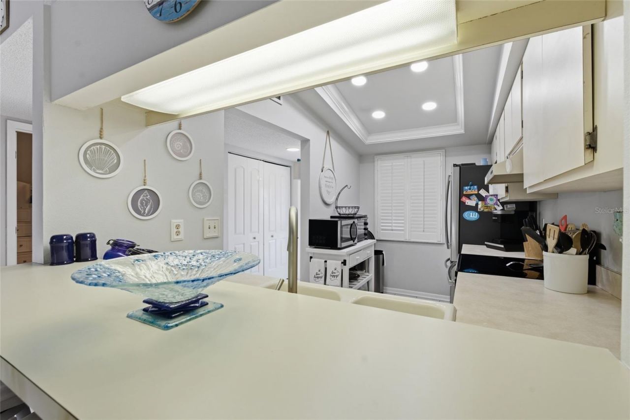 11650 Capri Circle S, Unit 204, Treasure Island, FL 33706 Photo