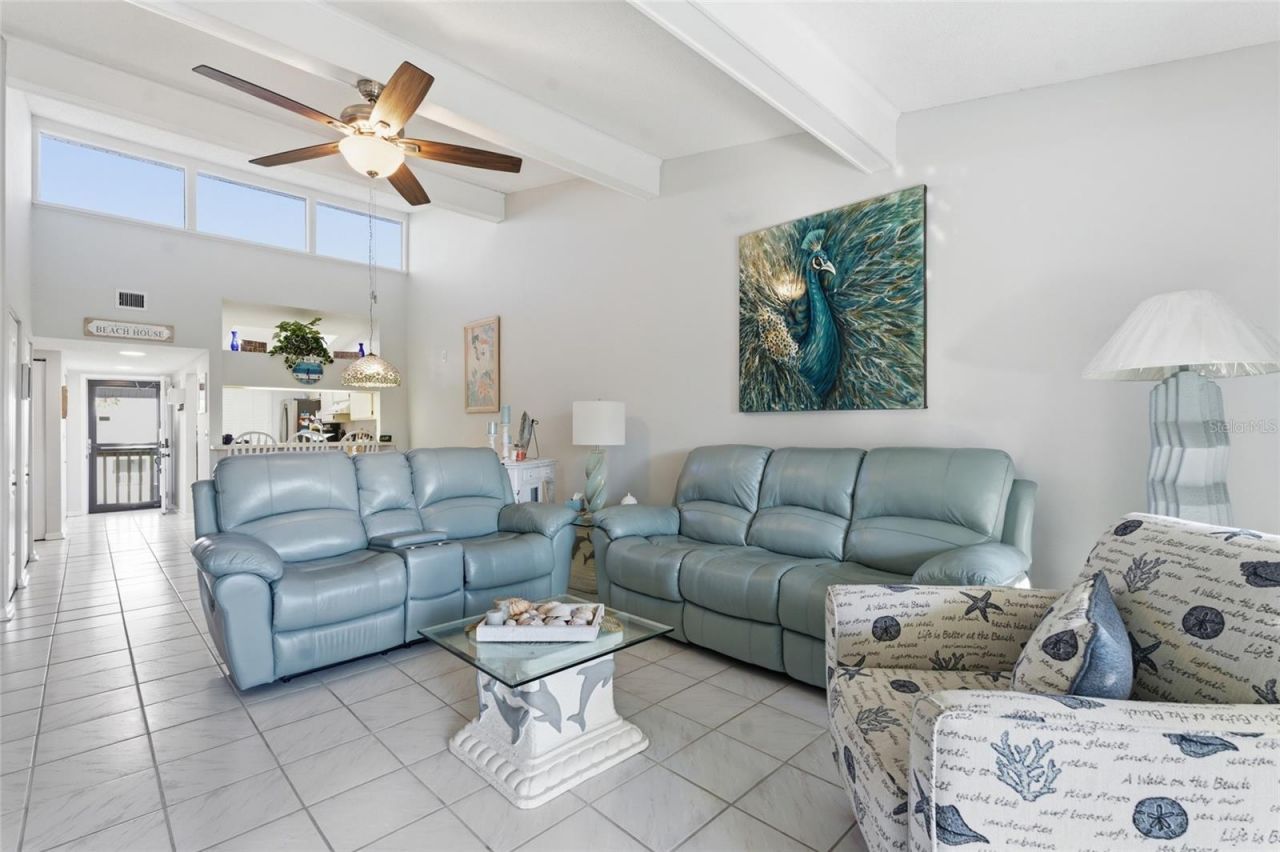 11650 Capri Circle S, Unit 204, Treasure Island, FL 33706 Photo