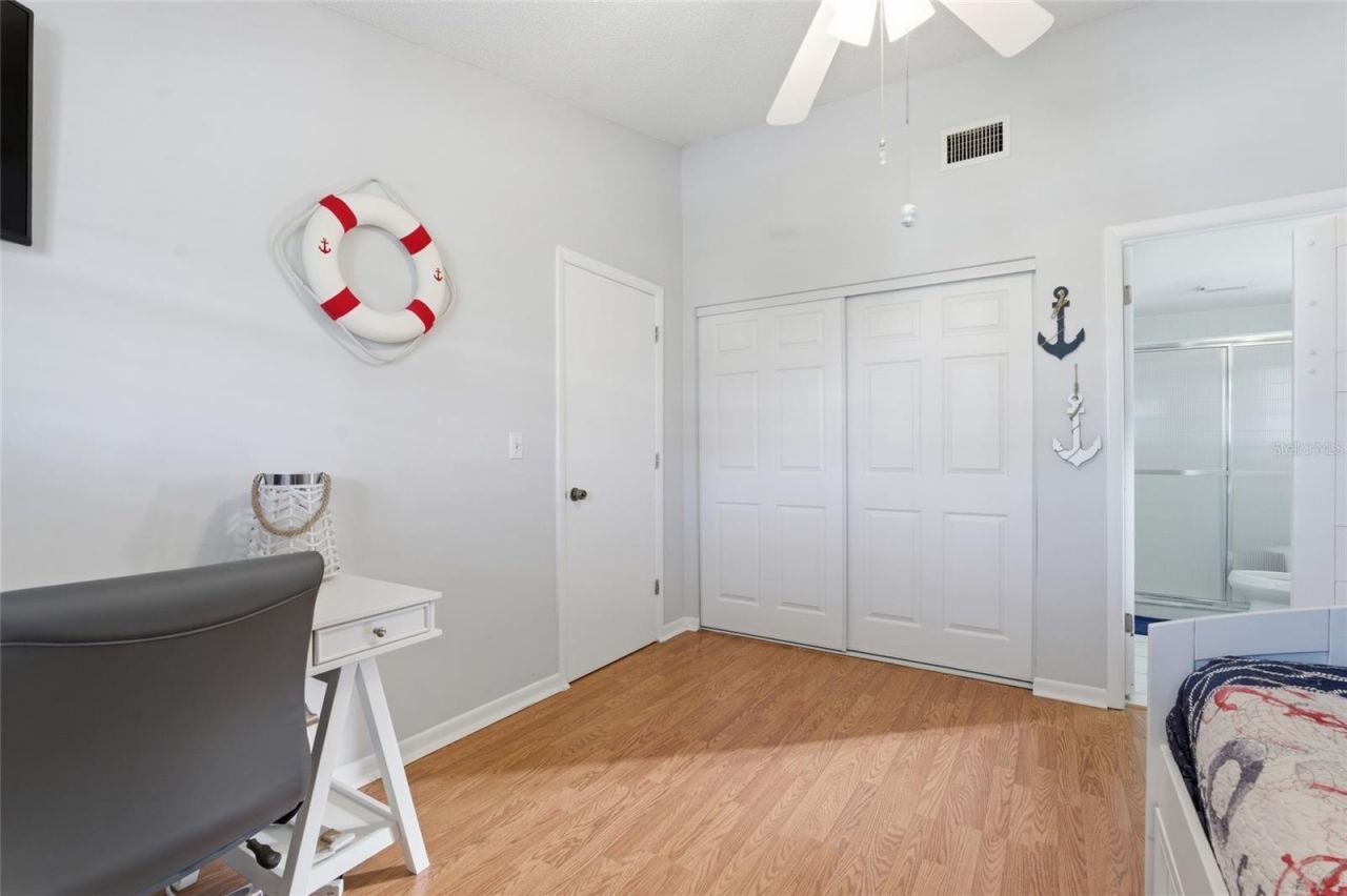 11650 Capri Circle S, Unit 204, Treasure Island, FL 33706 Photo