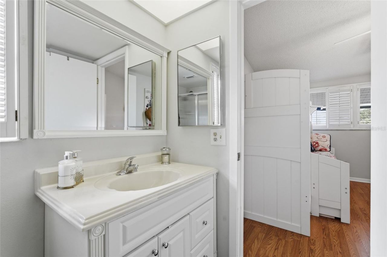 11650 Capri Circle S, Unit 204, Treasure Island, FL 33706 Photo