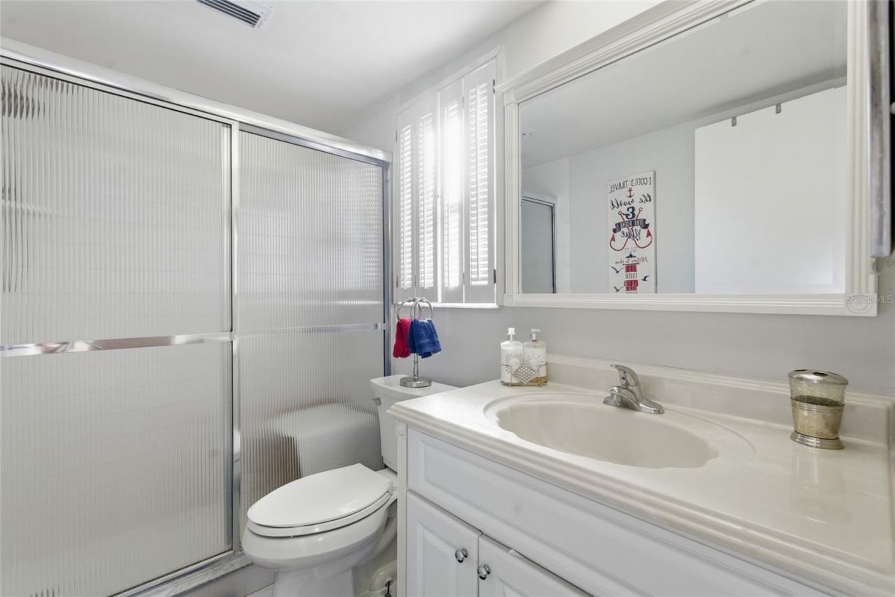 11650 Capri Circle S, Unit 204, Treasure Island, FL 33706 Photo