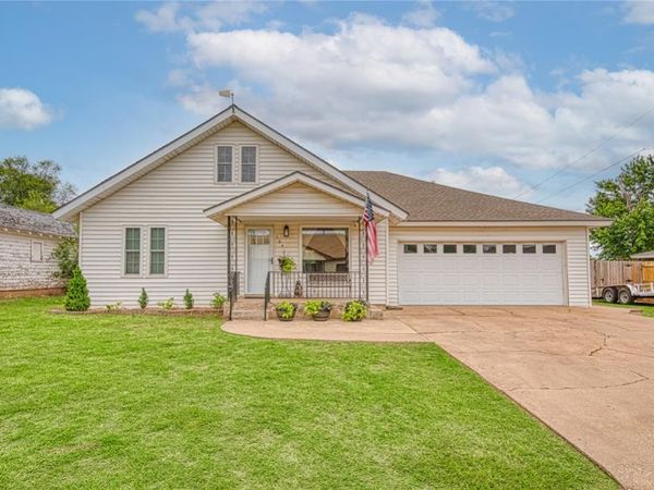 104 W Union Avenue, Corn, OK 73024