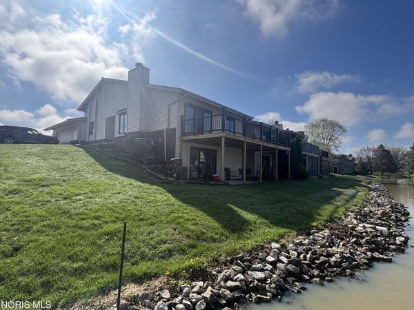 744 Deerwood Drive, Defiance, OH 43512