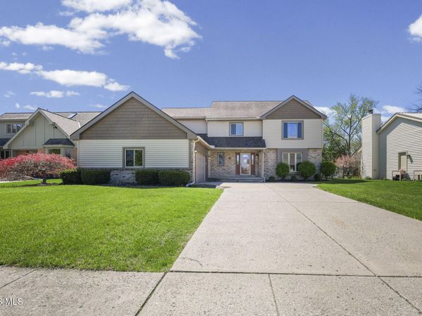 540 Thackeray Road, Maumee, OH 43537