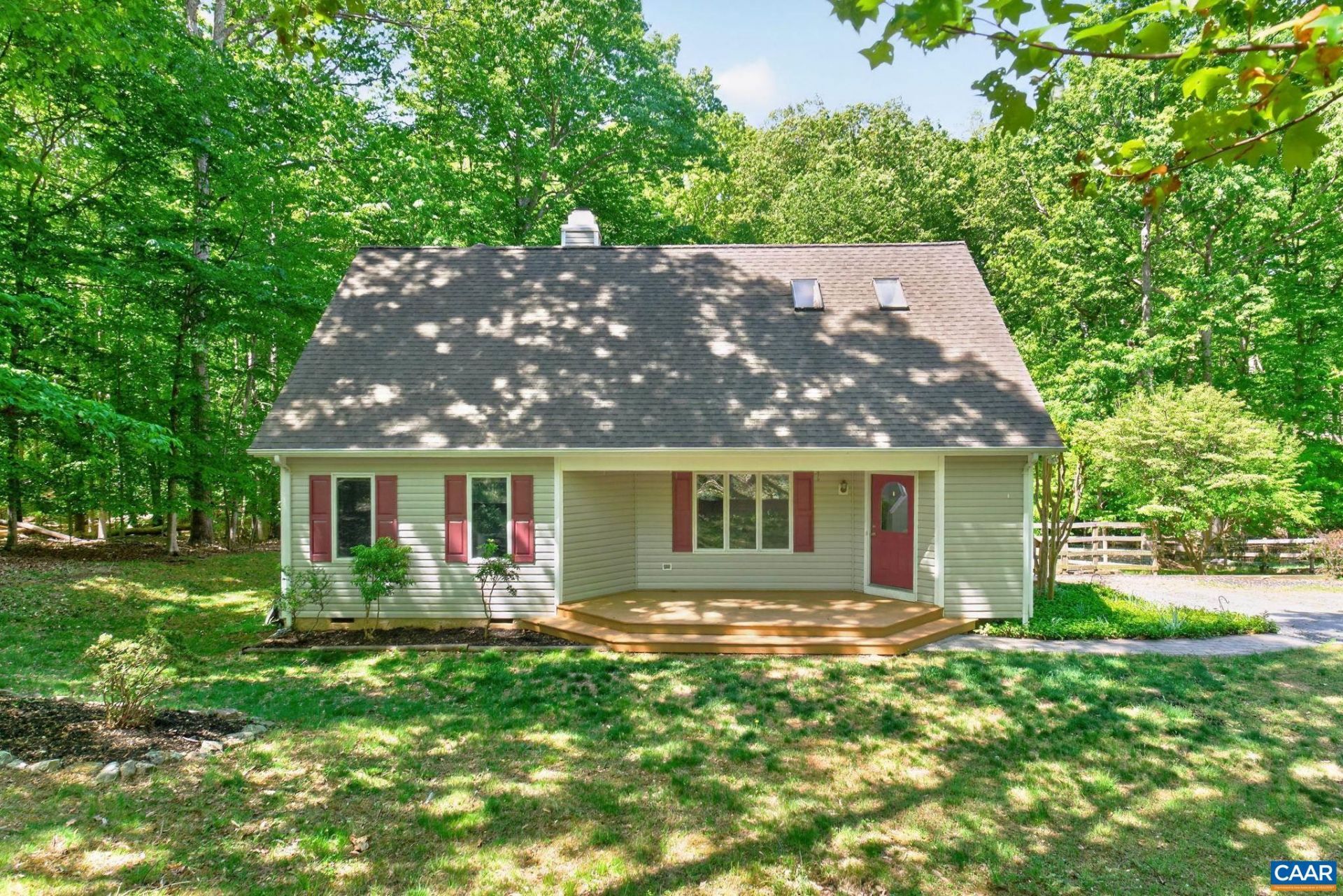 32 Wildwood Dr, Palmyra, VA 22963 Main Photo